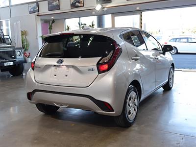 2022 Toyota Aqua - Thumbnail