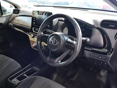 2022 Toyota Aqua - Thumbnail