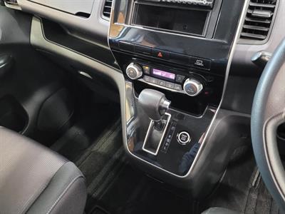 2020 Nissan Serena - Thumbnail