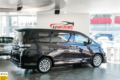 2014 Toyota Vellfire - Thumbnail