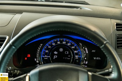 2013 Suzuki Swift - Thumbnail