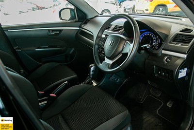 2013 Suzuki Swift - Thumbnail