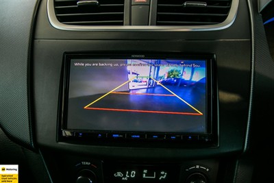 2013 Suzuki Swift - Thumbnail