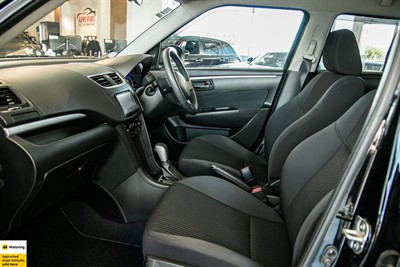 2013 Suzuki Swift - Thumbnail