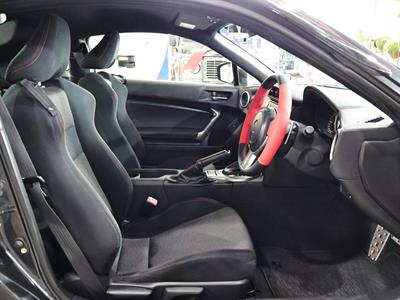2013 Toyota 86 - Thumbnail