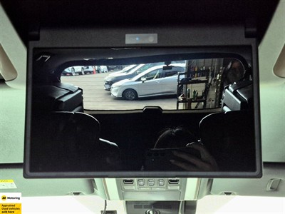 2024 Toyota Vellfire - Thumbnail