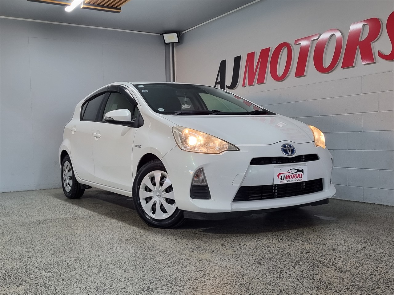 2013 Toyota Aqua