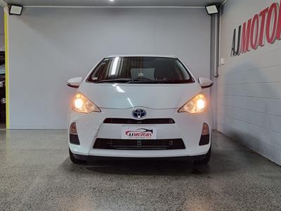 2013 Toyota Aqua - Thumbnail