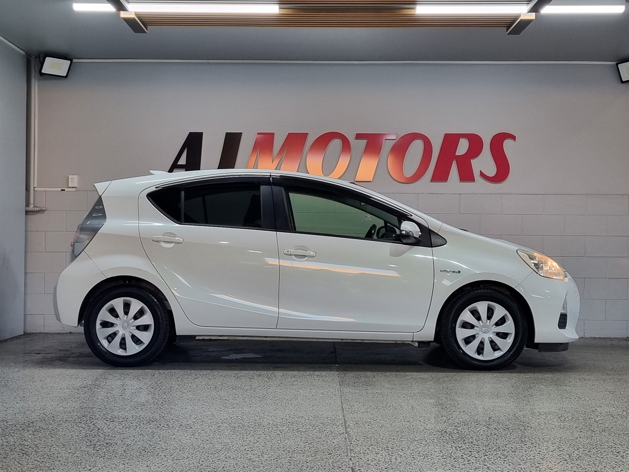 2013 Toyota Aqua