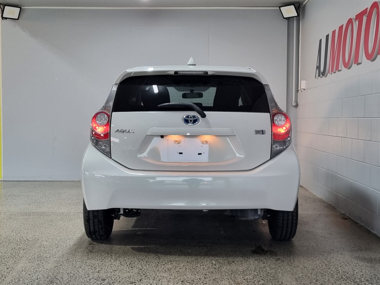 2013 Toyota Aqua