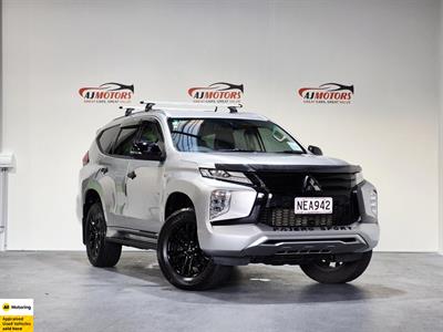 2020 Mitsubishi Pajero Sport - Thumbnail