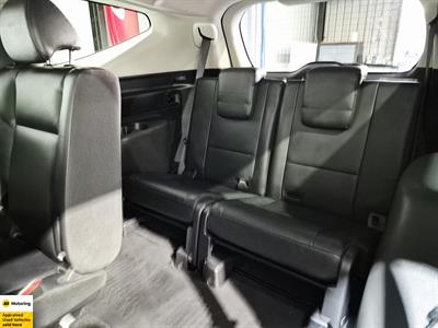 2020 Mitsubishi Pajero Sport - Thumbnail