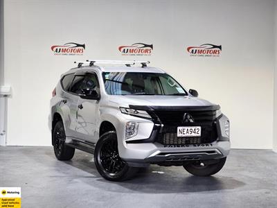 2020 Mitsubishi Pajero Sport - Thumbnail