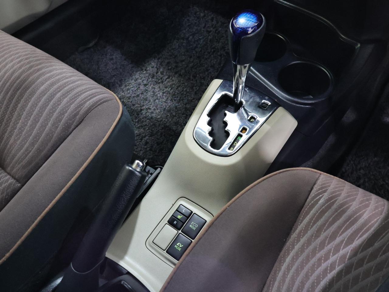 2013 Toyota Aqua