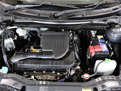 2013 Suzuki Swift - Thumbnail