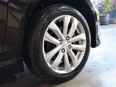 2013 Suzuki Swift - Thumbnail