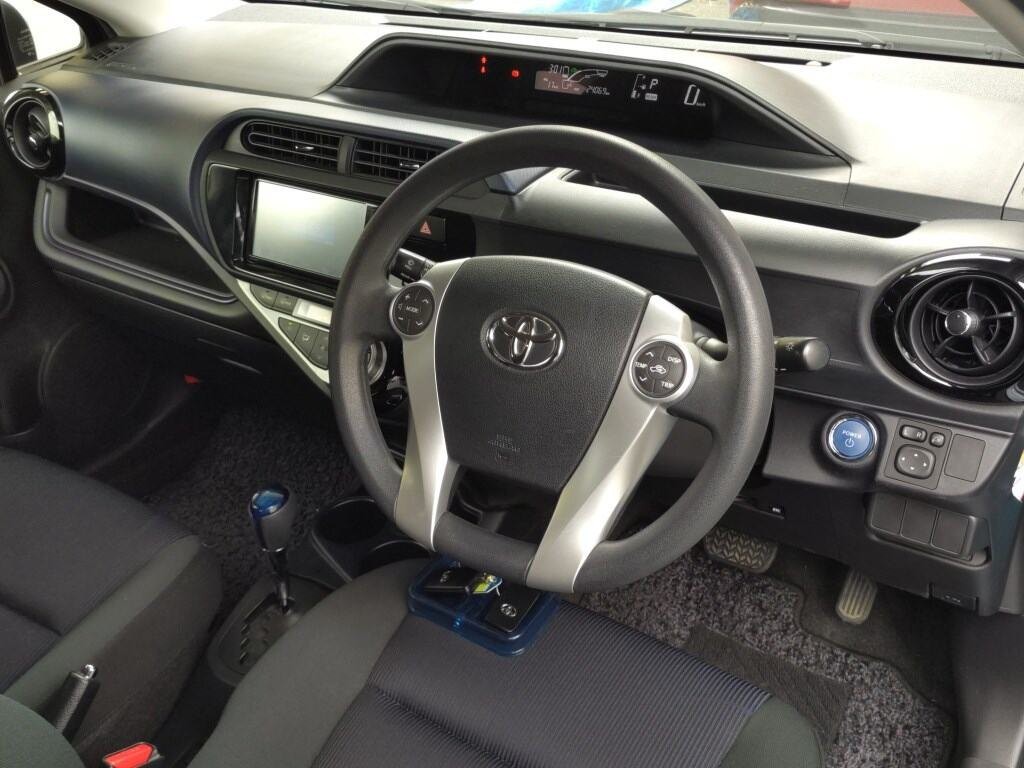 2015 Toyota Aqua