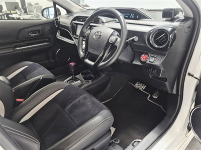 2014 Toyota Aqua - Thumbnail