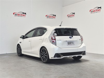 2014 Toyota Aqua - Thumbnail