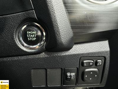 2013 Toyota Auris - Thumbnail