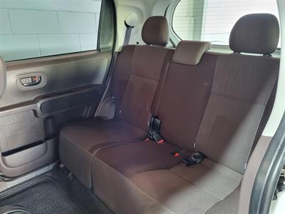 2013 Toyota Porte - Thumbnail