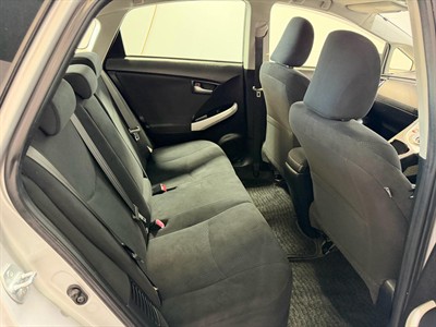 2014 Toyota Prius - Thumbnail