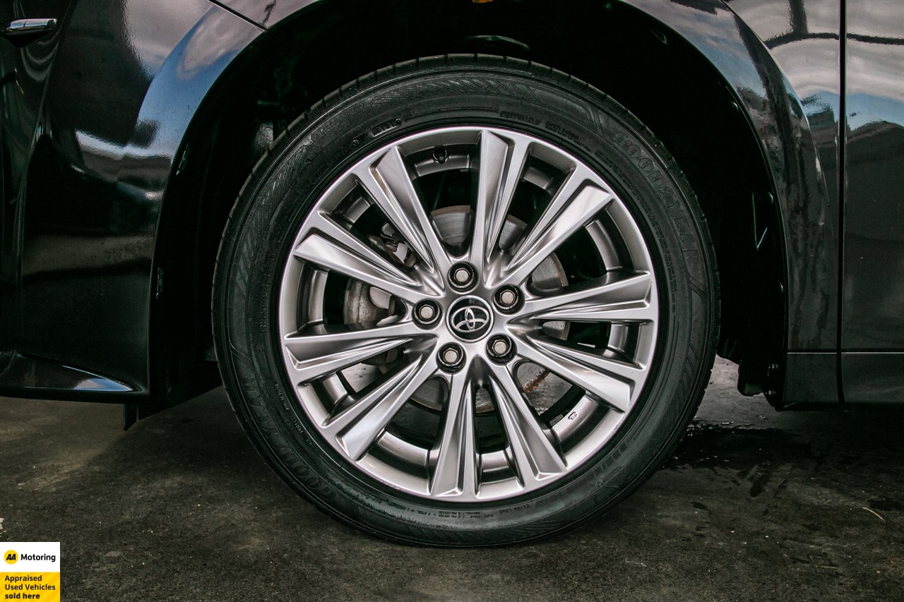 2017 Toyota Vellfire