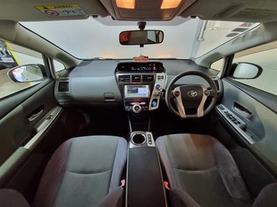 2013 Toyota Prius - Thumbnail