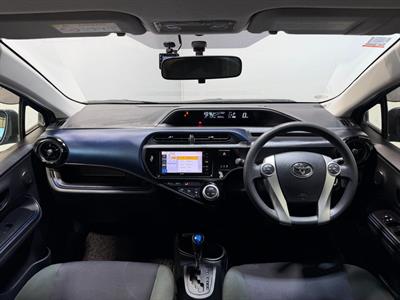 2015 Toyota Aqua - Thumbnail