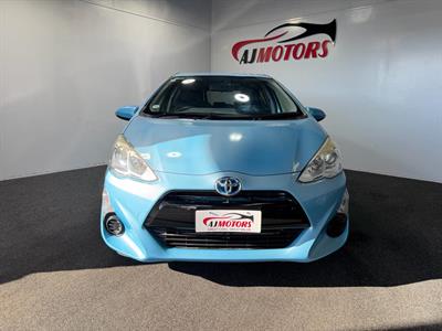 2015 Toyota Aqua - Thumbnail