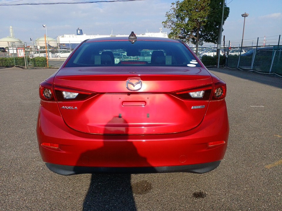 2013 Mazda Axela