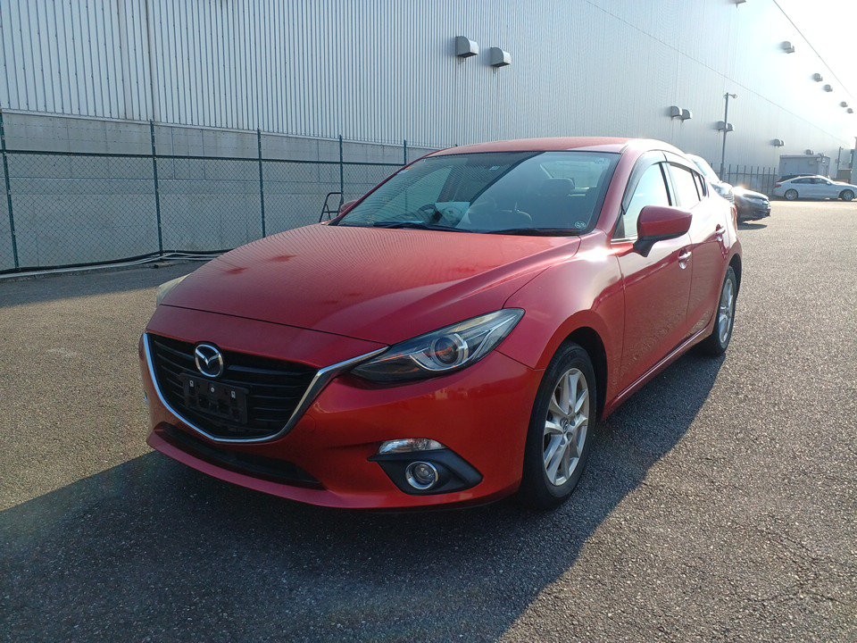 2013 Mazda Axela