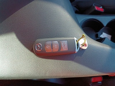 2013 Mazda Axela - Thumbnail