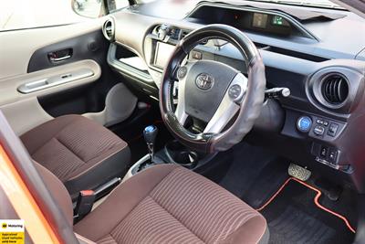 2012 Toyota Aqua - Thumbnail