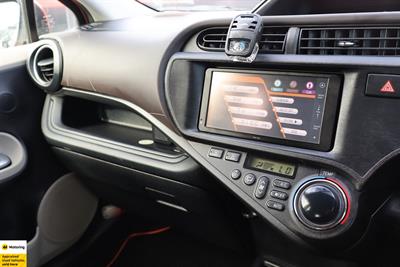 2012 Toyota Aqua - Thumbnail