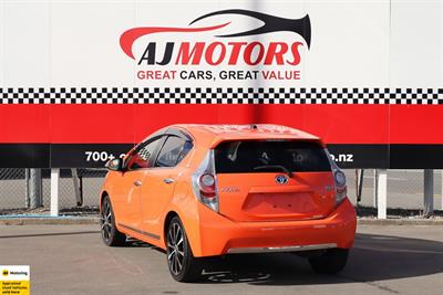 2012 Toyota Aqua - Thumbnail
