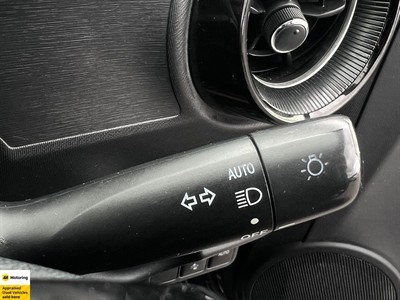 2019 Toyota Aqua - Thumbnail