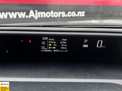 2019 Toyota Aqua - Thumbnail