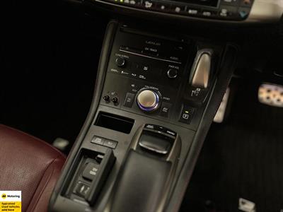 2014 Lexus CT200H - Thumbnail
