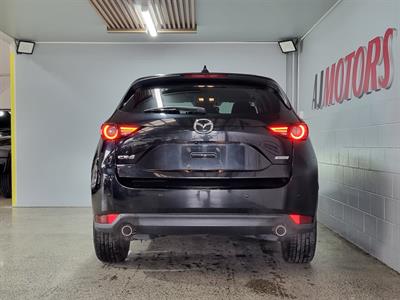 2017 Mazda CX-5 - Thumbnail