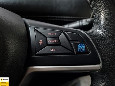 2016 Nissan Serena - Thumbnail