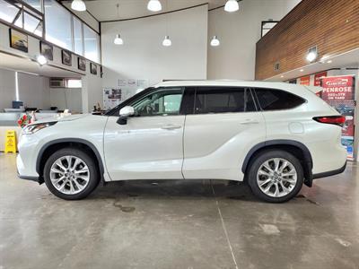 2021 Toyota Highlander - Thumbnail