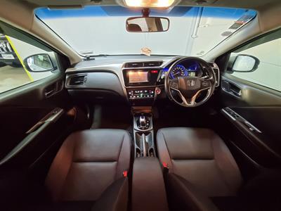 2016 Honda Grace - Thumbnail
