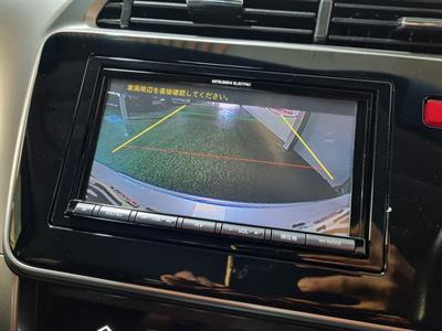 2016 Honda Grace - Thumbnail