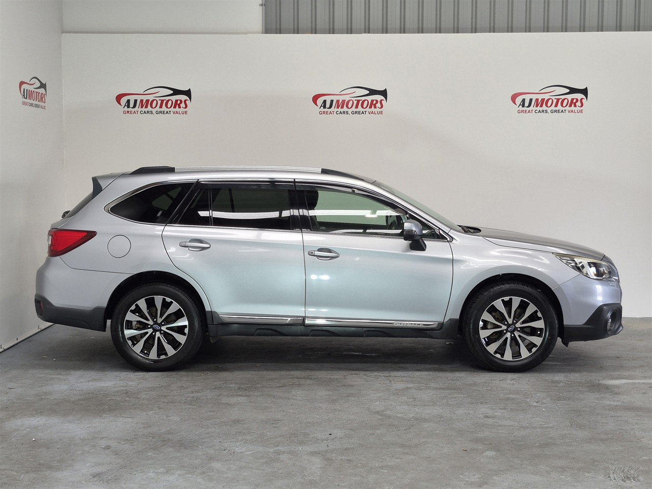 2015 Subaru LEGACY OUTBACK