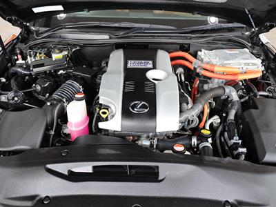 2015 Lexus IS 300h - Thumbnail