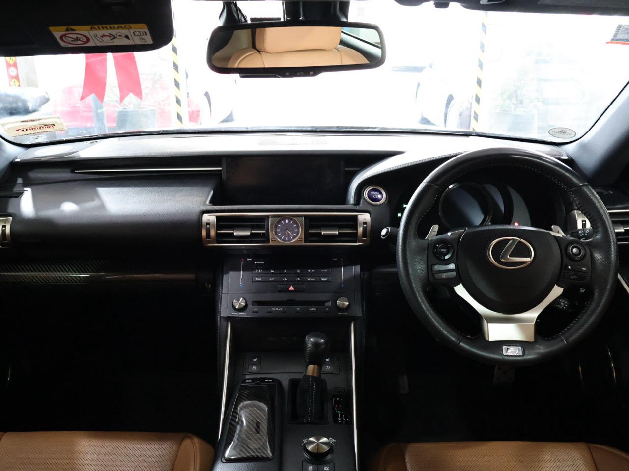 2015 Lexus IS 300h