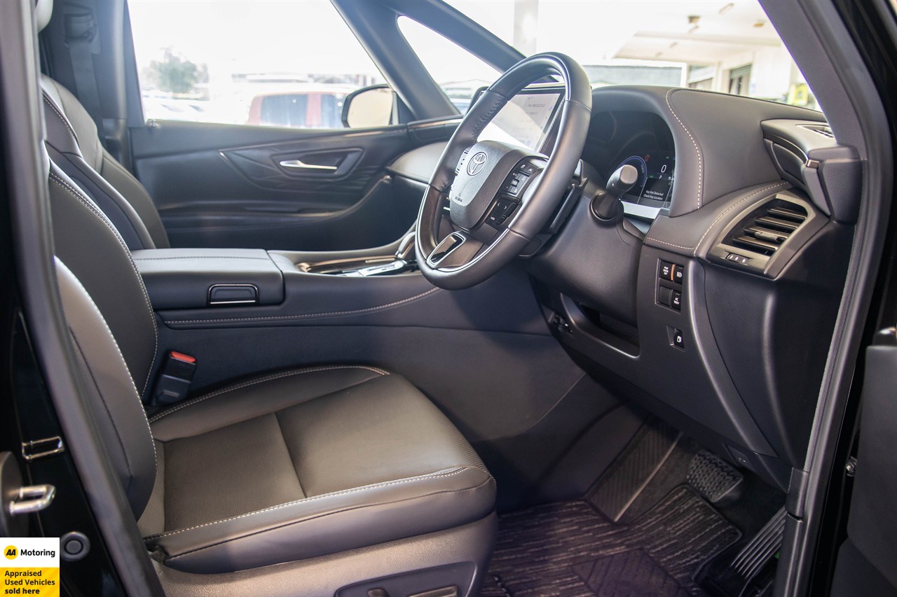 2025 Toyota ALPHARD HYBRID