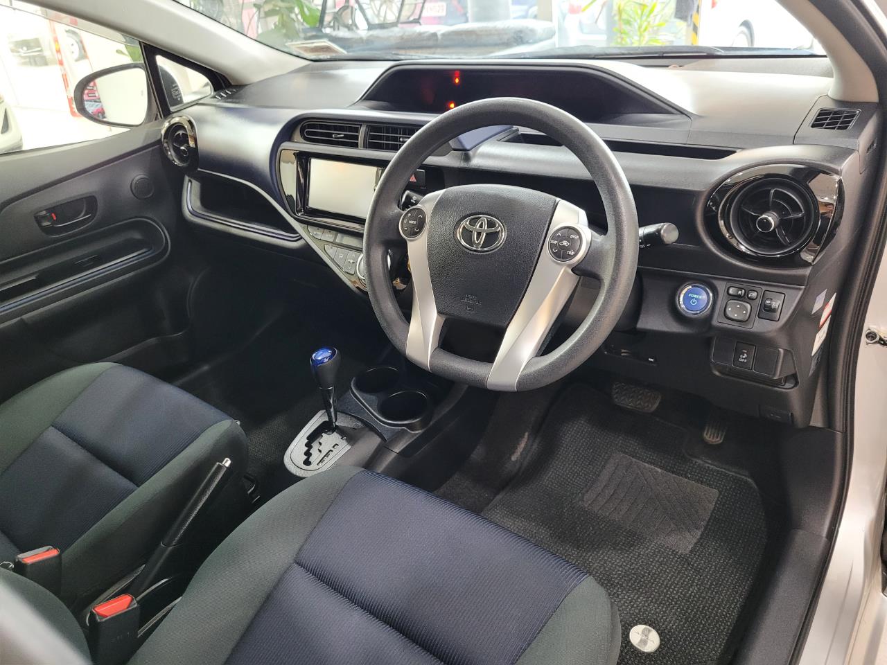 2015 Toyota Aqua
