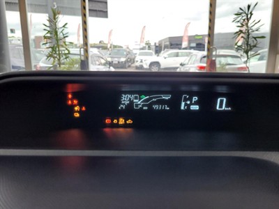 2015 Toyota Aqua - Thumbnail